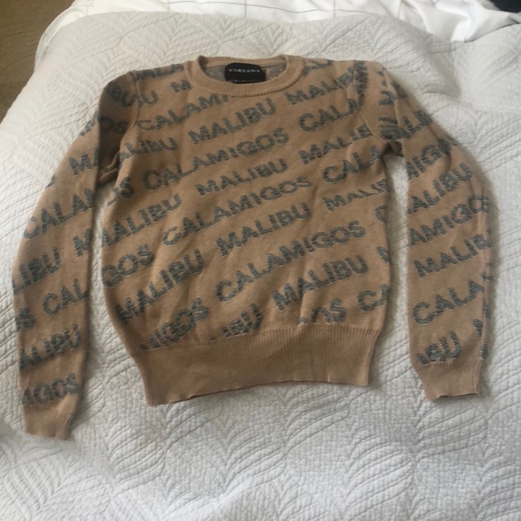 Sweater - Picture 1 of 3